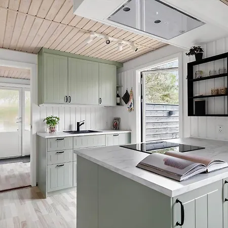 1602-aakirkeby-bonamarken-8